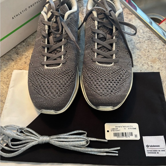 Lululemon Athletic propulsion labs shoes - Picture 4 of 7